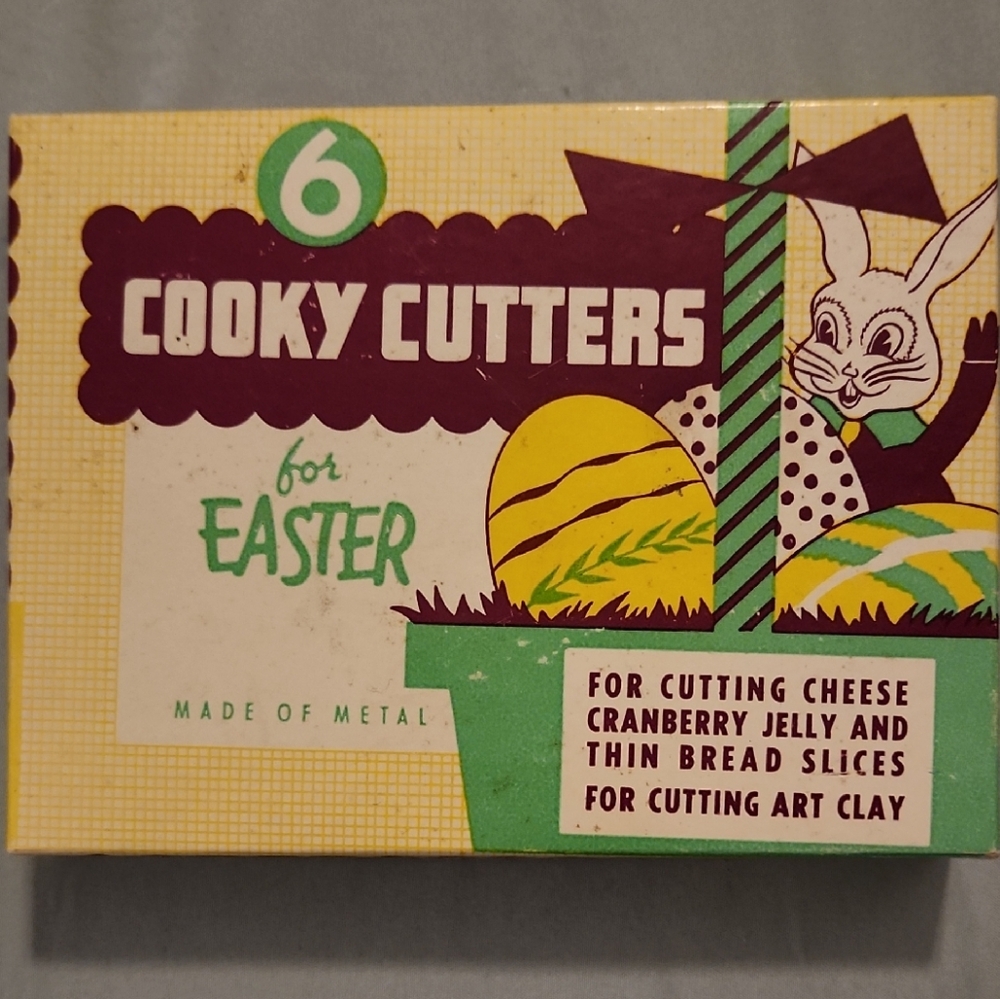 Vintage 1950s Easter Cookie Cutters Like New In Box- 6 Cooky Cutters